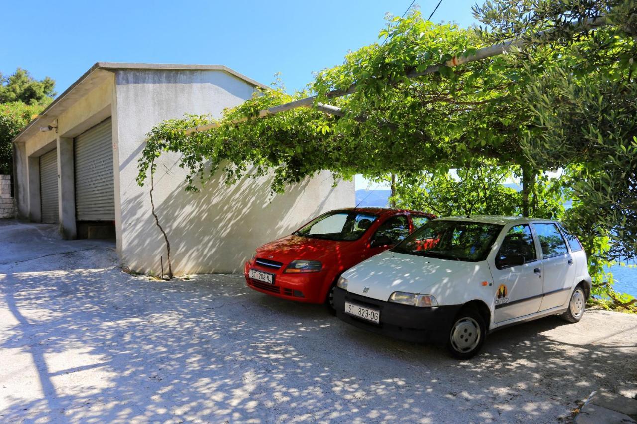 Apartments By The Sea Stanici, Omis - 1031 Tice ภายนอก รูปภาพ