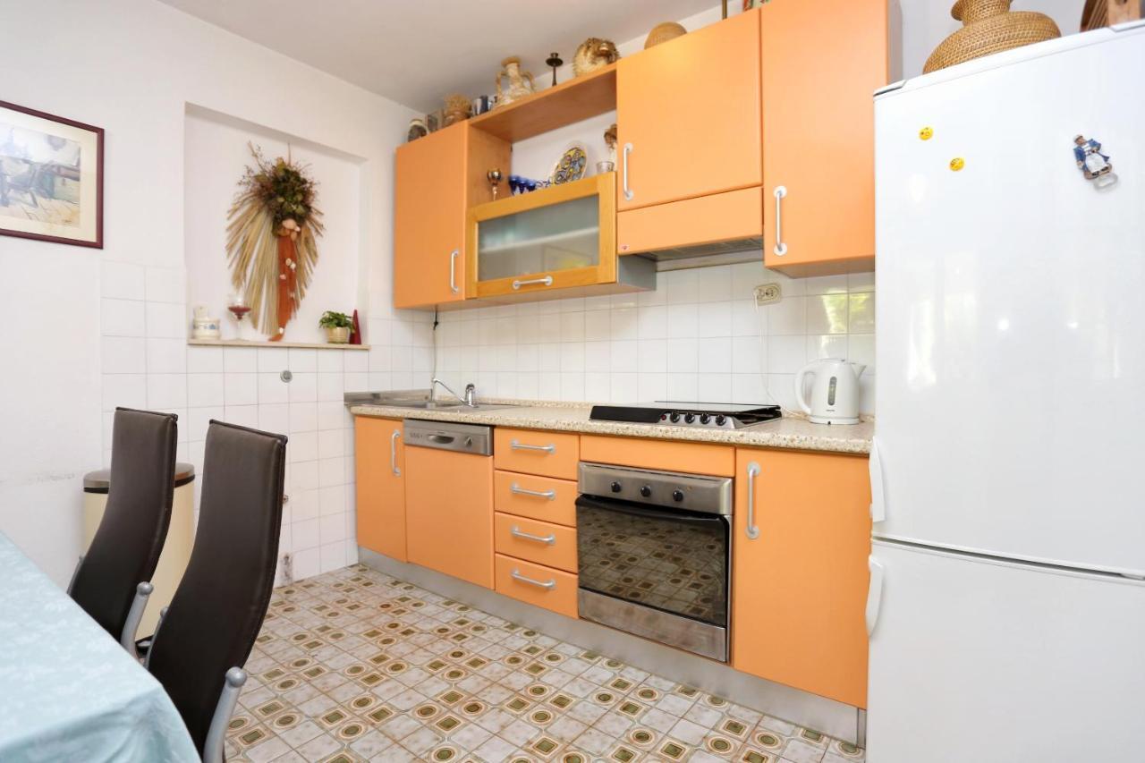 Apartments By The Sea Stanici, Omis - 1031 Tice ภายนอก รูปภาพ
