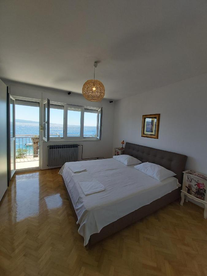 Apartments By The Sea Stanici, Omis - 1031 Tice ภายนอก รูปภาพ